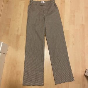 Princess Polly houndstooth pattern pants